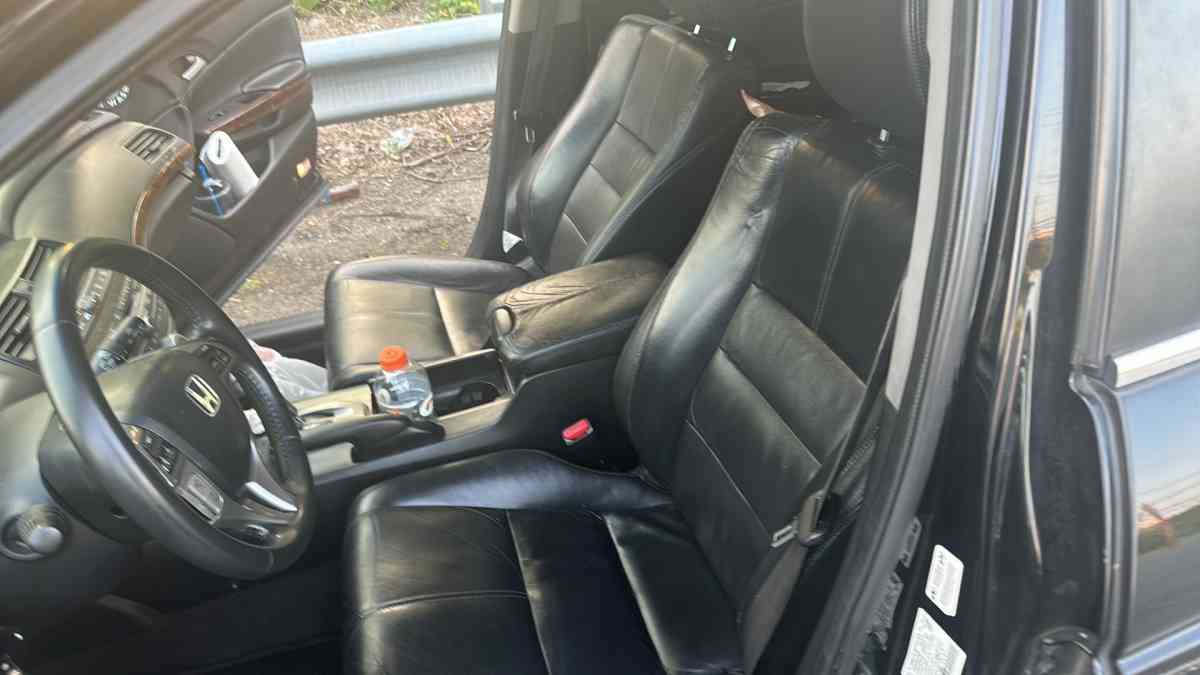 2011 Honda Crosstour exl - New York, New York - FleaMarketBay