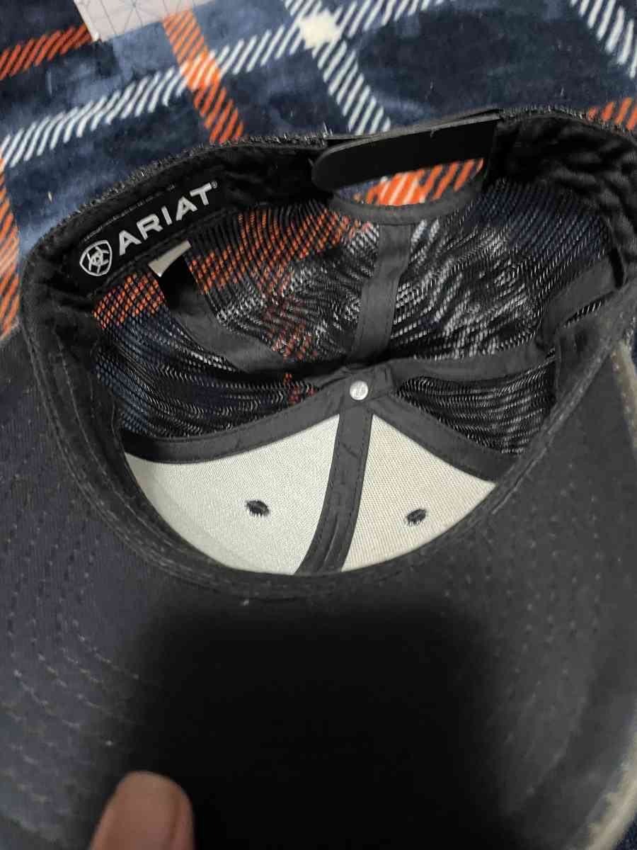 ariat hat - Summit Argo, Illinois - FleaMarketBay