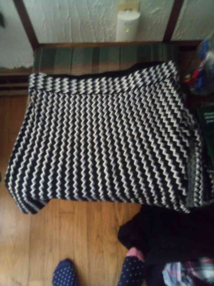 womens med clothes - Portsmouth, Ohio - FleaMarketBay