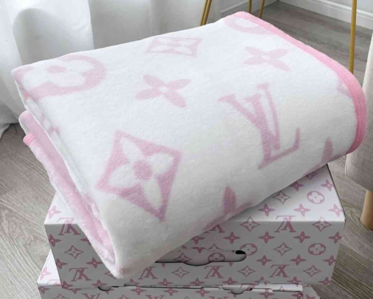 blankets soft - Mission Viejo, California