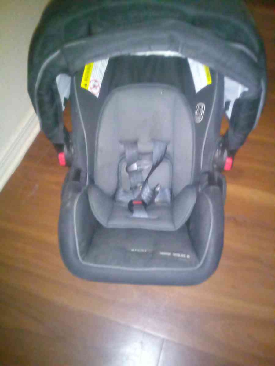 Double stroller single stroller car seats 1 unopened - Ceres, California - FleaMarketBay