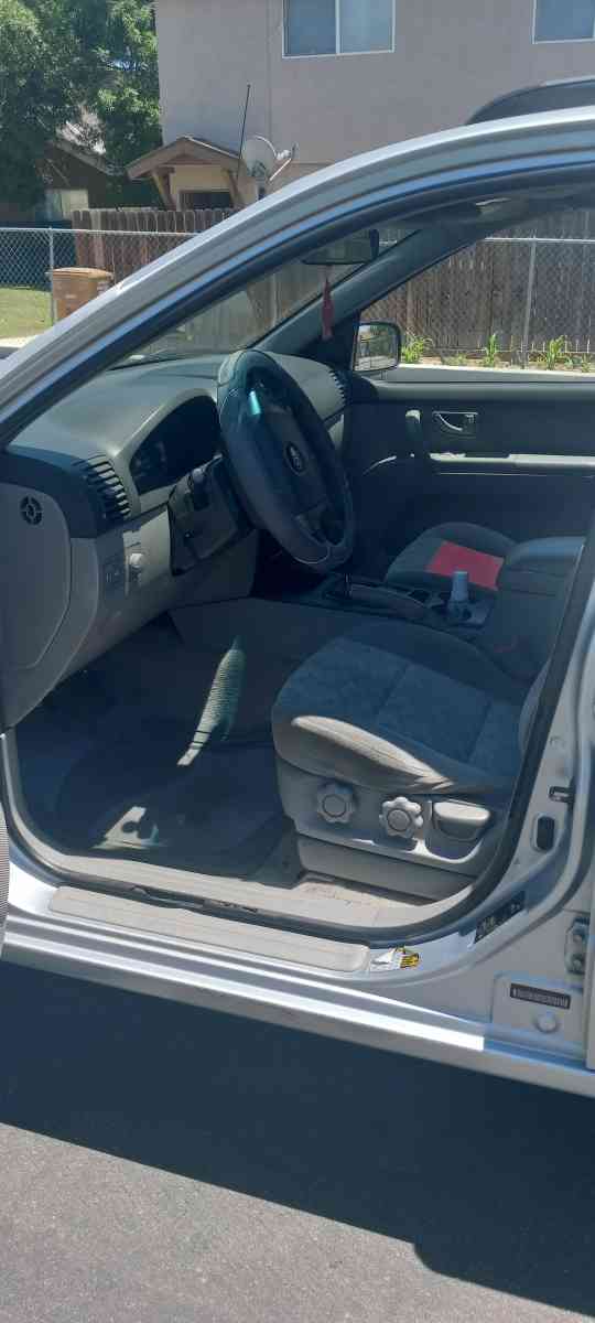 2006 Kia Sorento - Bakersfield, California - FleaMarketBay