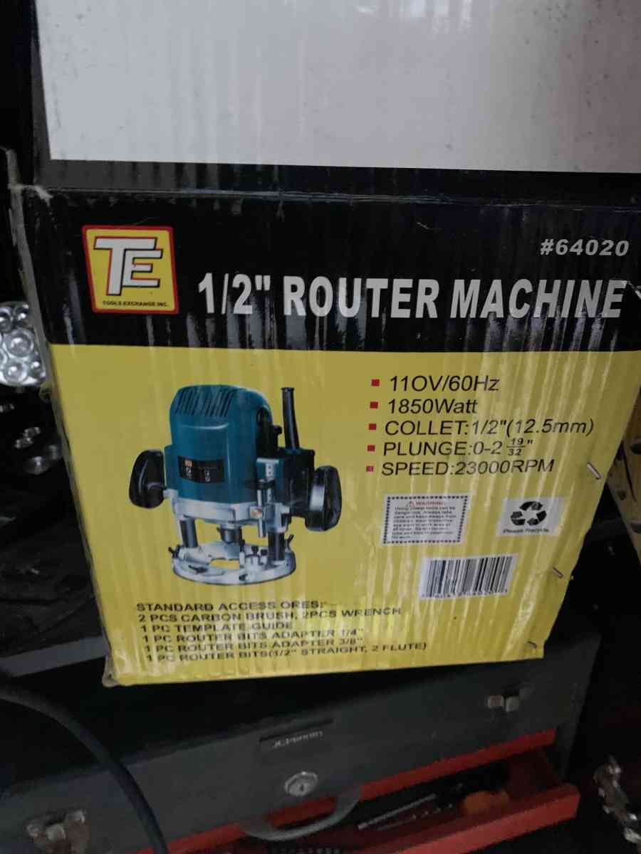 Brand New router  never been used in the box - Victorville, California