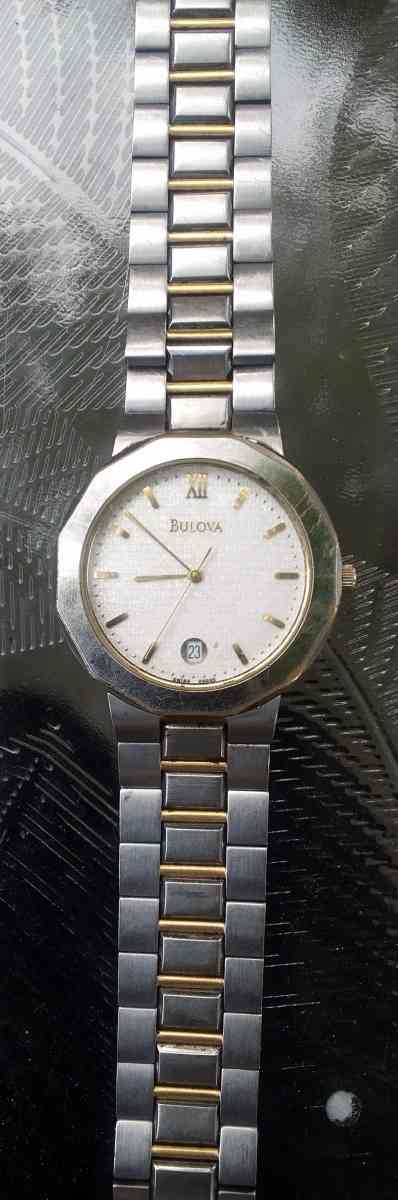 Womens Bulova Quartz 2 Tone Watch Silver and Gold - Belleville, Illinois