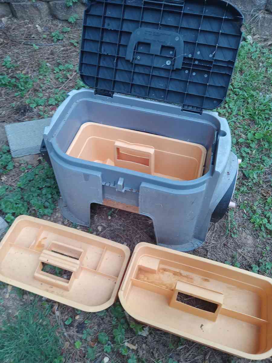 lasko tool box step Stool or tackle box with xtras - Kennesaw, Georgia - FleaMarketBay