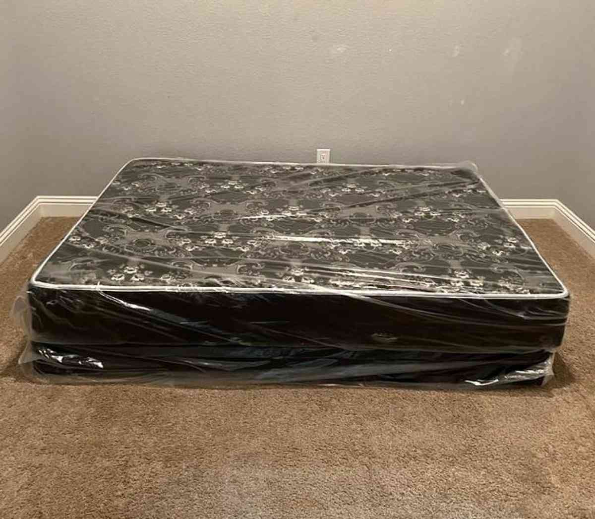 Mattress with box spring and bed frame - Dallas, Texas