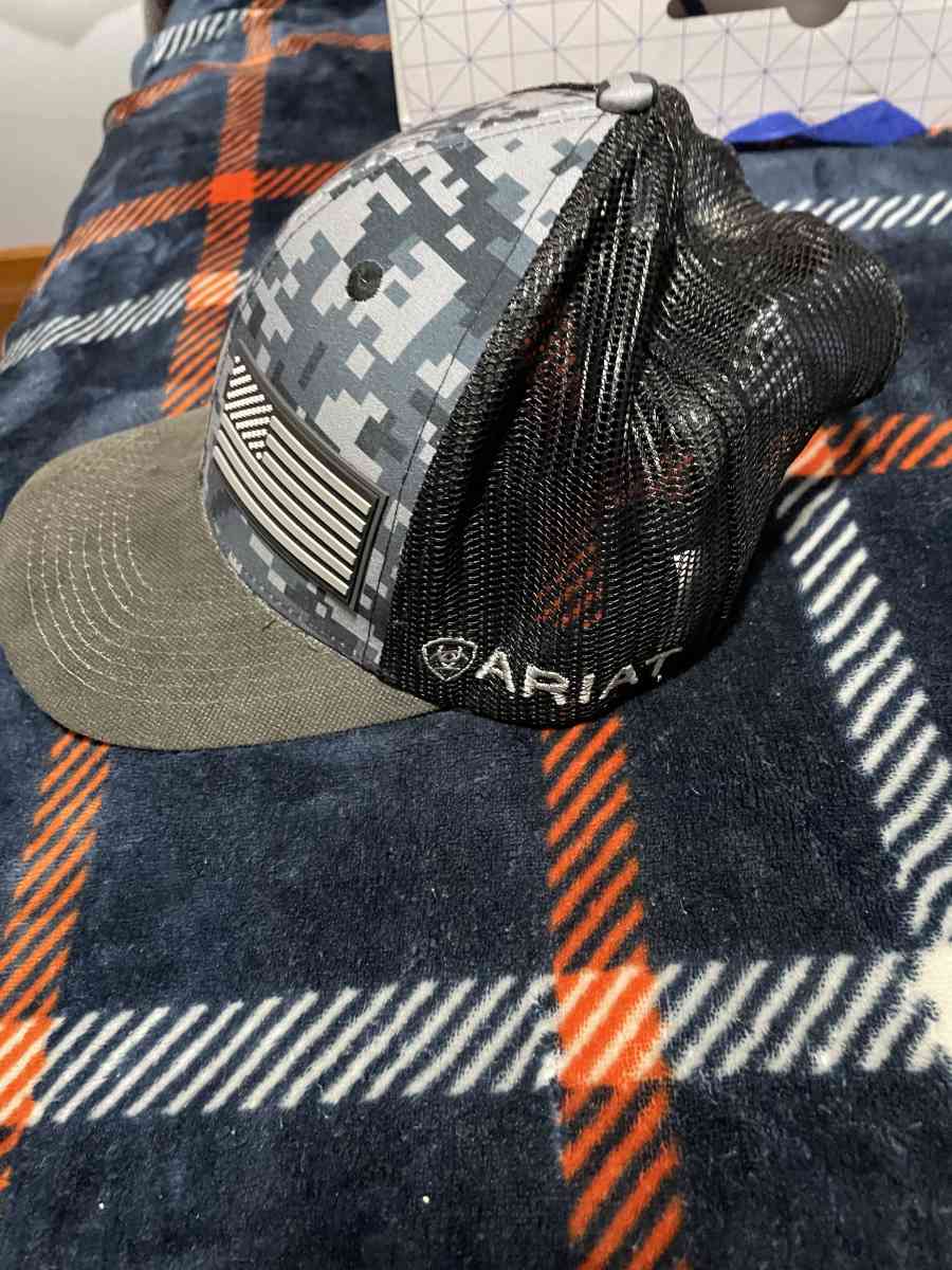 ariat hat - Summit Argo, Illinois - FleaMarketBay
