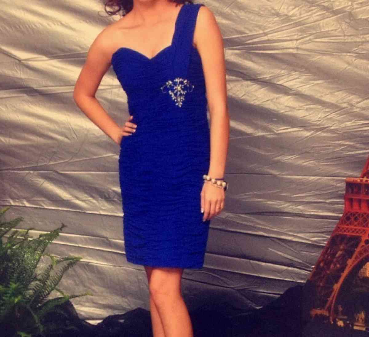 prom dress - Saint Francis, Arkansas