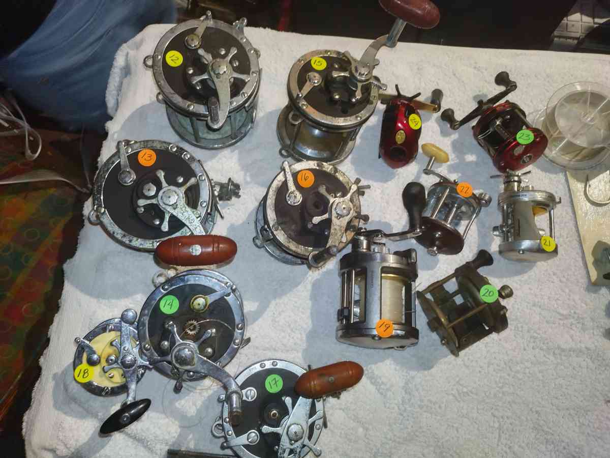 fishing rods and reels - Miami, Florida - FleaMarketBay