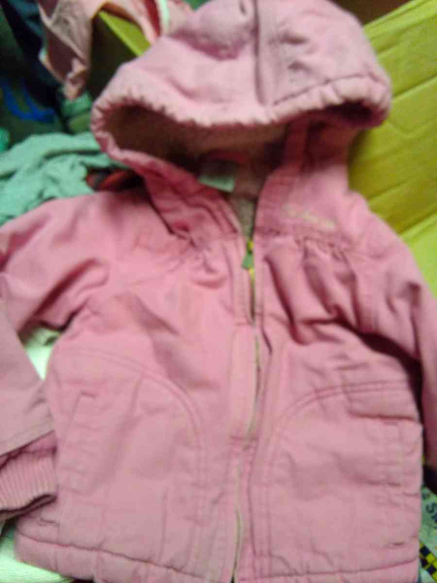 gently used clothes for all ages boy or girl - Alexandria, Kentucky - FleaMarketBay