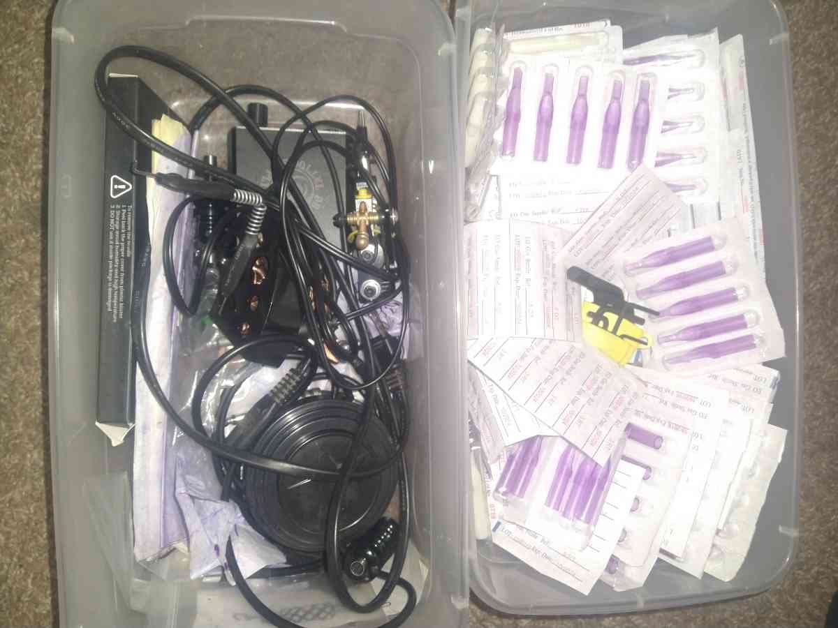 tattoo equipment - San Antonio, Texas - FleaMarketBay