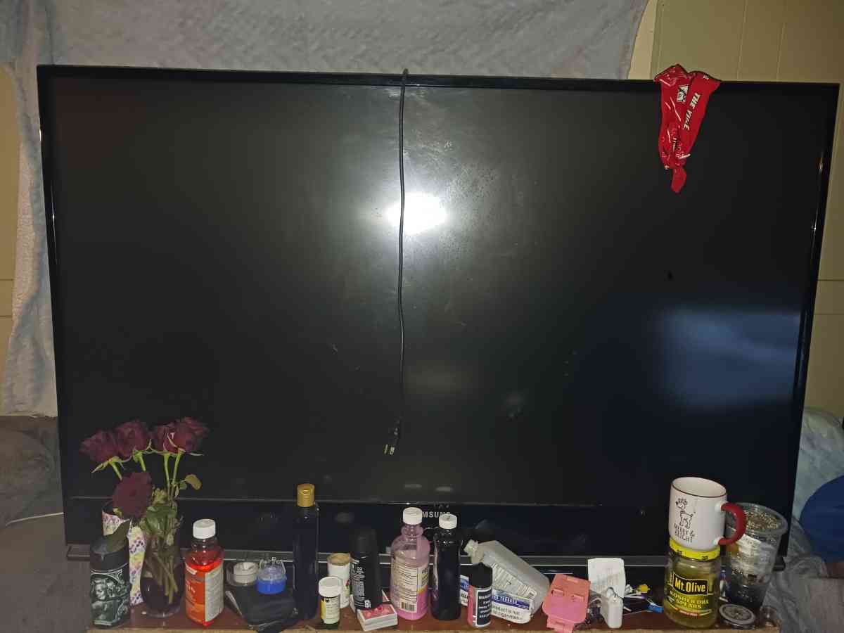 75 in flatscreen tv - Greensburg, Kentucky