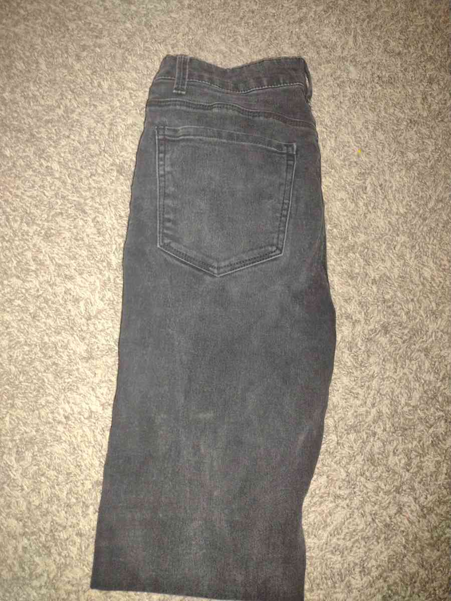 black plain jeans - Apache Junction, Arizona - FleaMarketBay