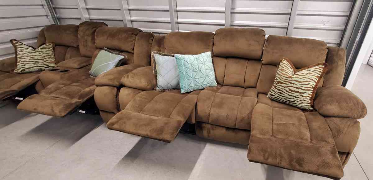 Reclining Sofa and Loveseat - Las Vegas, Nevada - FleaMarketBay