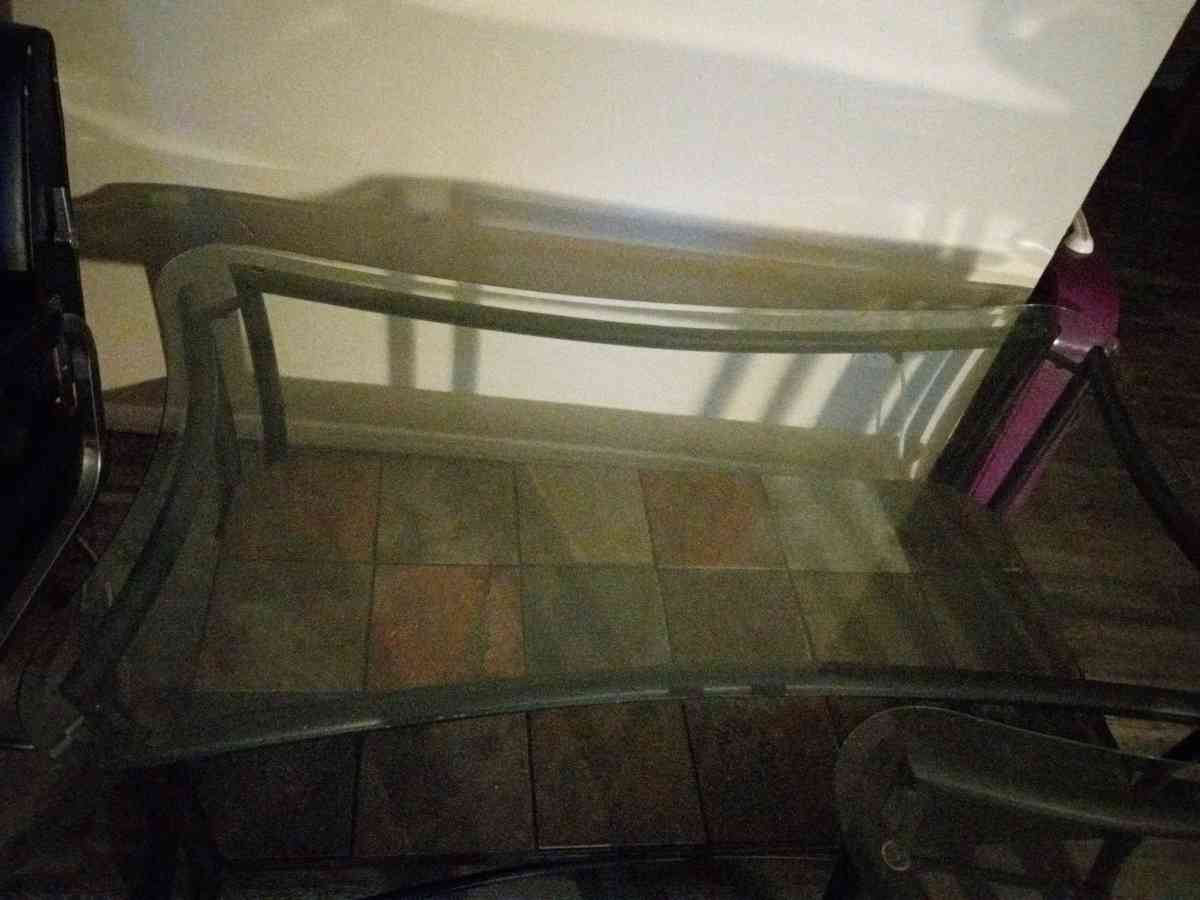 2 tables - Oklahoma City, Oklahoma