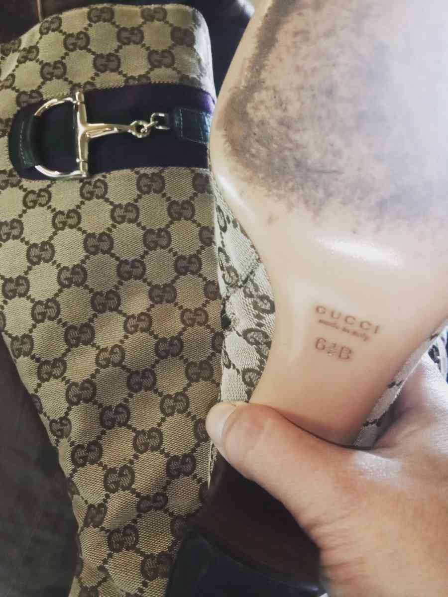 womens tanbrown Gucci nee high boots - Bellingham, Washington - FleaMarketBay