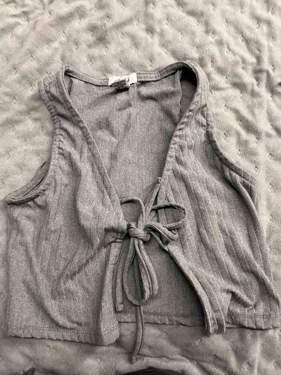 crop top - Addieville, Illinois