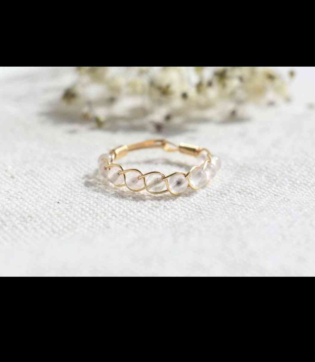 clear quarts ring with braided wire - Euless, Texas - FleaMarketBay