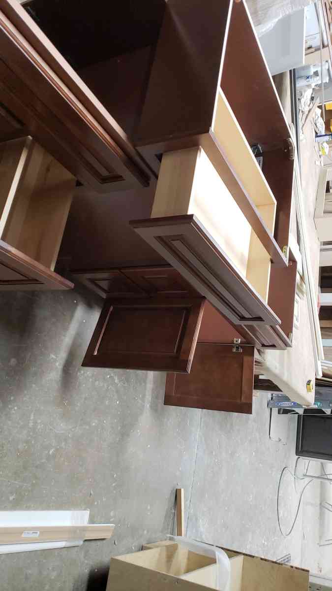 New bathroom vanity cabinets and desk set - Montclair, California - FleaMarketBay