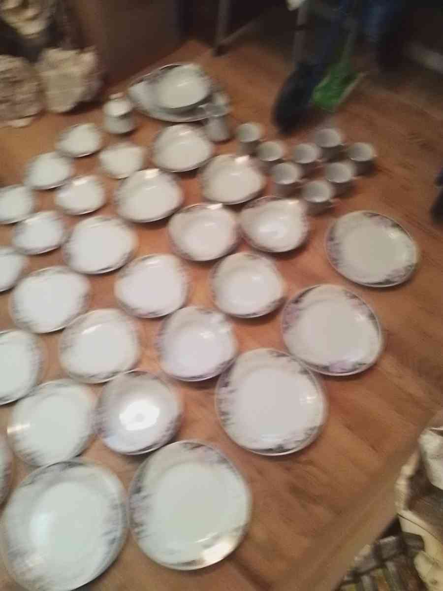 Black china dishes - Knoxville, Tennessee - FleaMarketBay