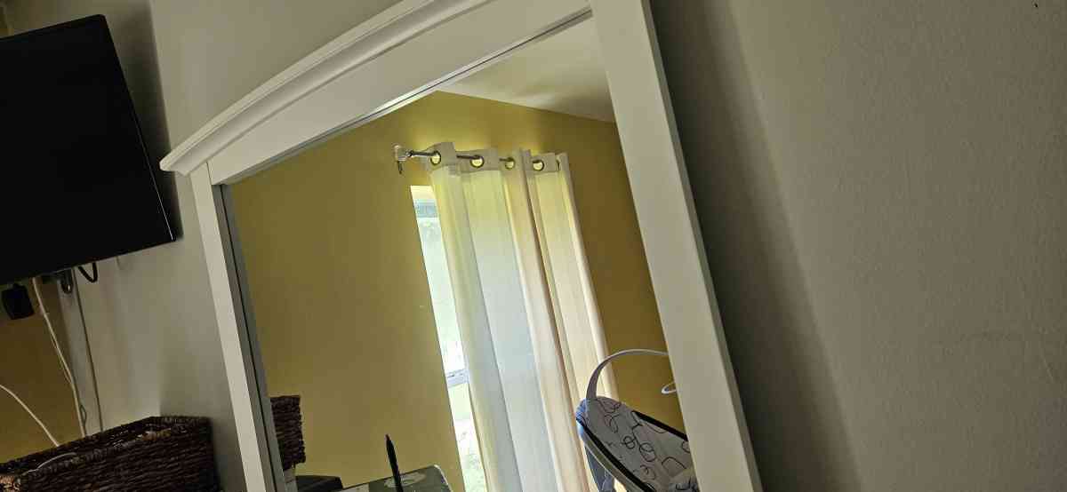 double size bed 2 nightstands dresser mirror - Palm Beach, Florida - FleaMarketBay