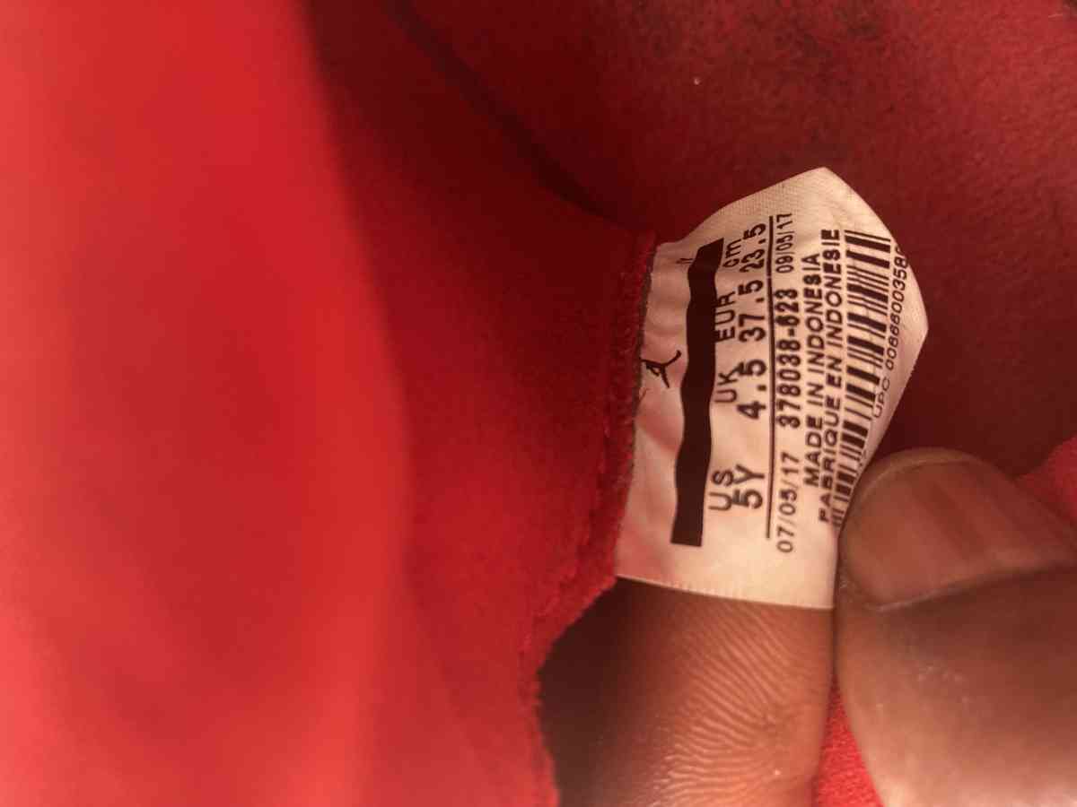 Jordans size 5  Snap N Go Stroller 120 for both - Winchester, Tennessee