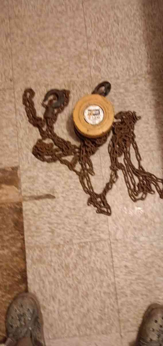chain hoist chain fall and hooks etc - Carriere, Mississippi - FleaMarketBay