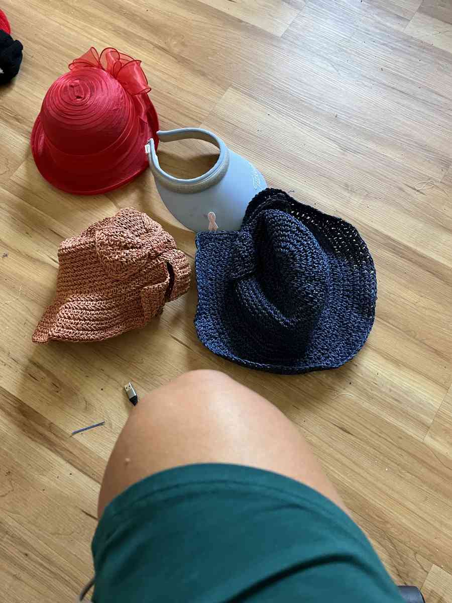 womens sunhats - Oceanside, California