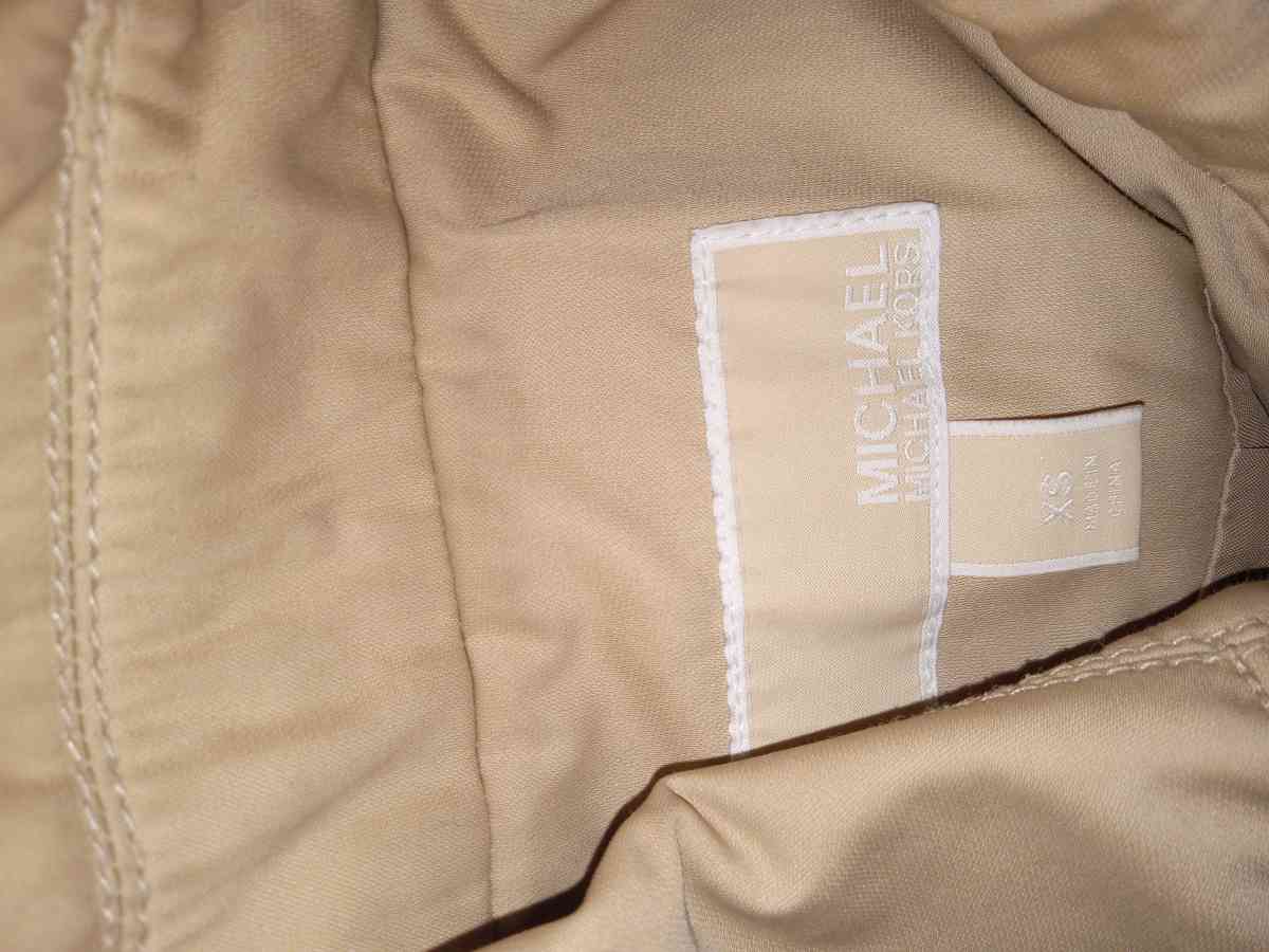 Michael kors trench coat - Highlands, Texas - FleaMarketBay