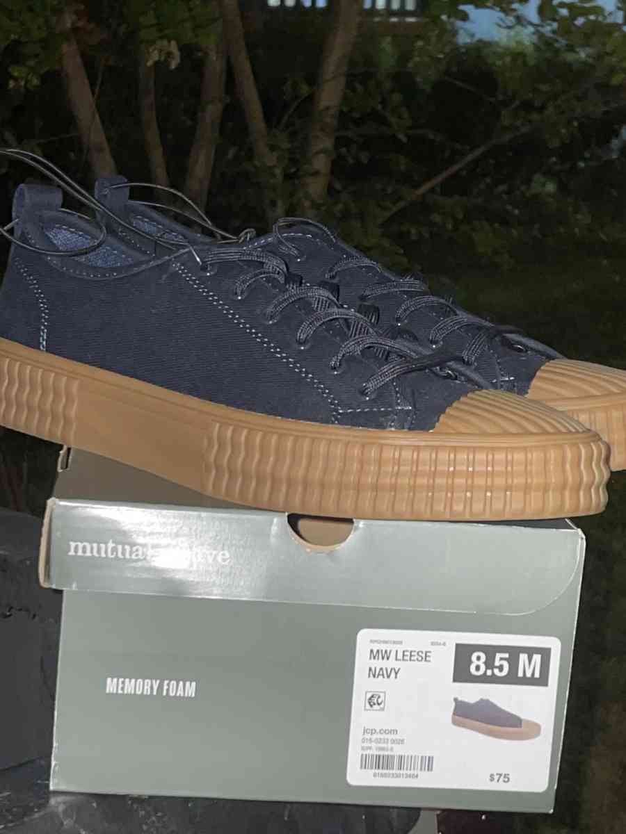 NEW SHOES - Pasadena, Texas