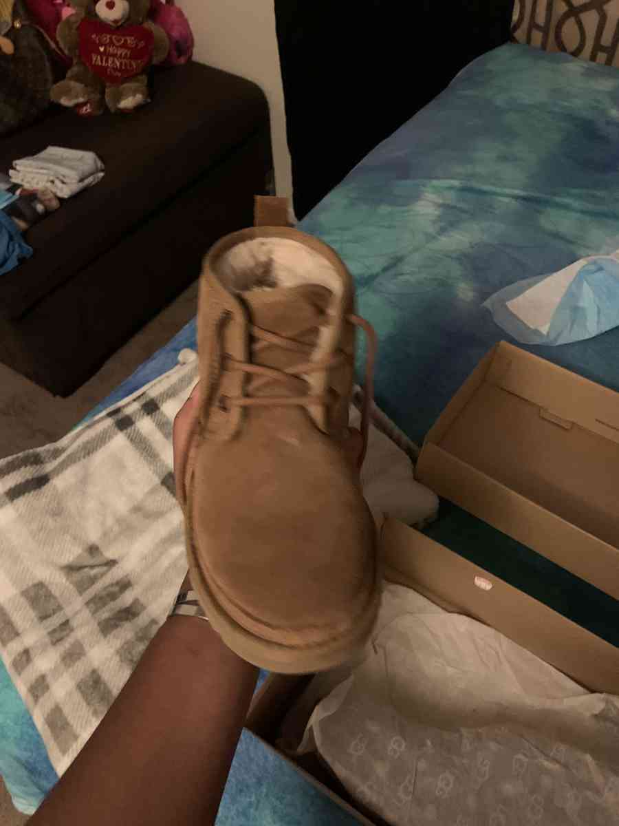 Uggs boots - Garland, Texas