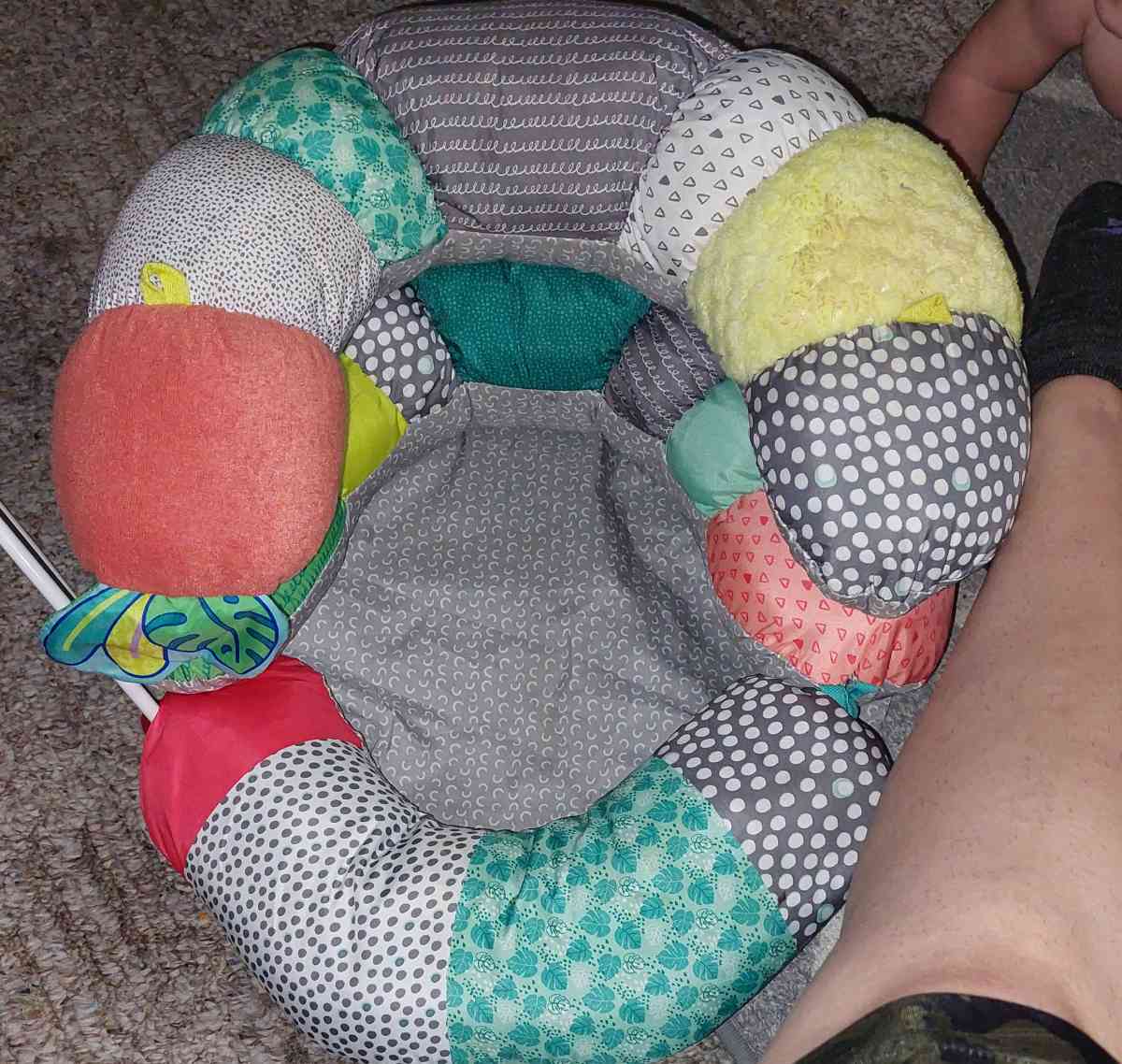tummy time seat support pillow - Frankfort, Kentucky