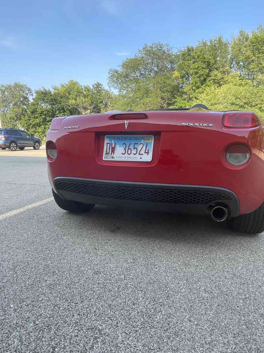 Pontiac solstice - Eureka, Illinois - FleaMarketBay