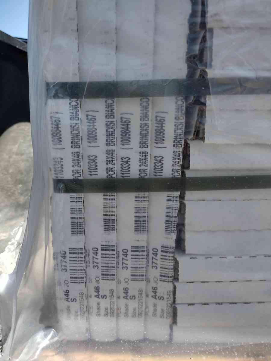 Beautiful San Giorgio Porcelain Tile - San Antonio, Texas - FleaMarketBay