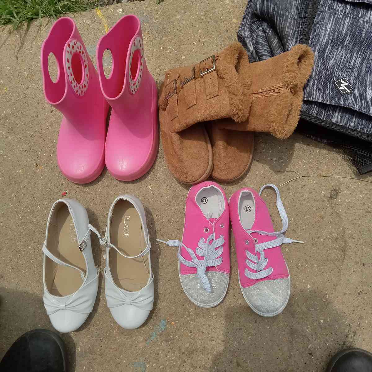 shoes - Vicksburg, Mississippi - FleaMarketBay