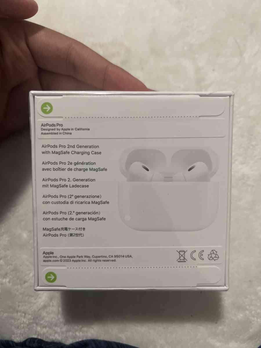 BEST OFFER AIRPODS PRO GEN 2 - Van Nuys, California - FleaMarketBay