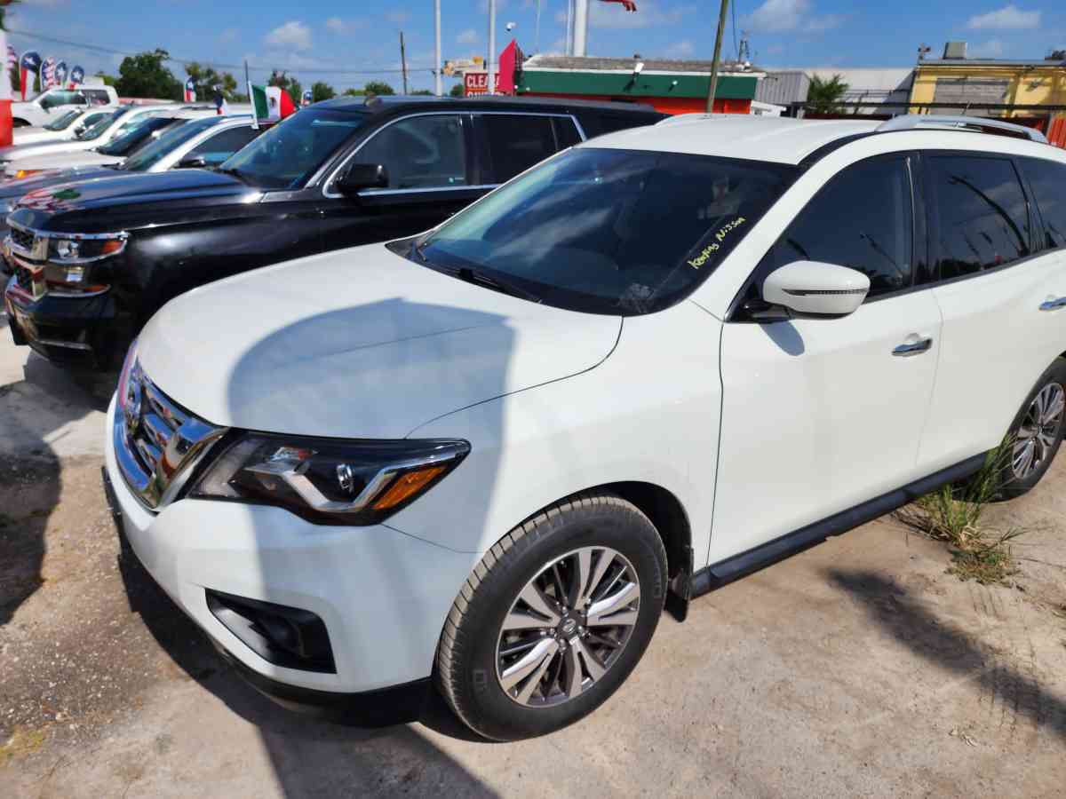 98k Nissan Pathfinder V6 2018 - Houston, Texas