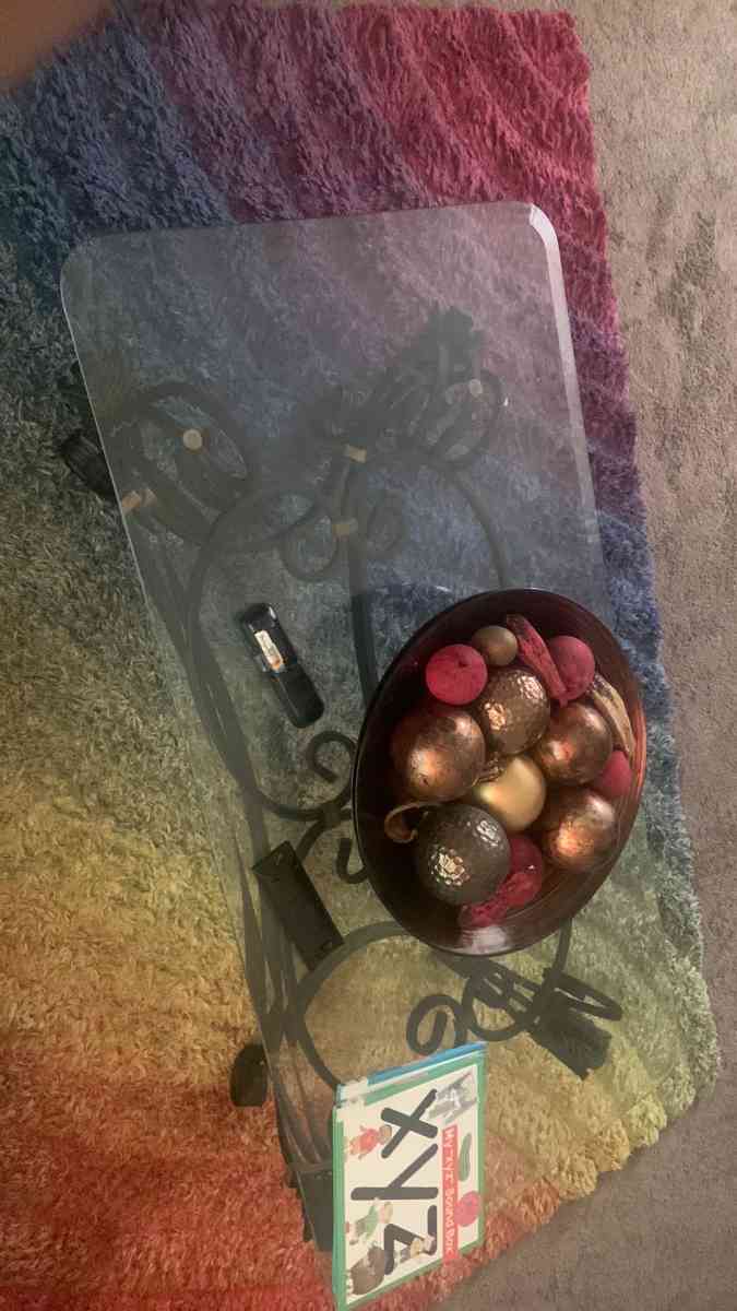 coffee table - Garland, Texas - FleaMarketBay