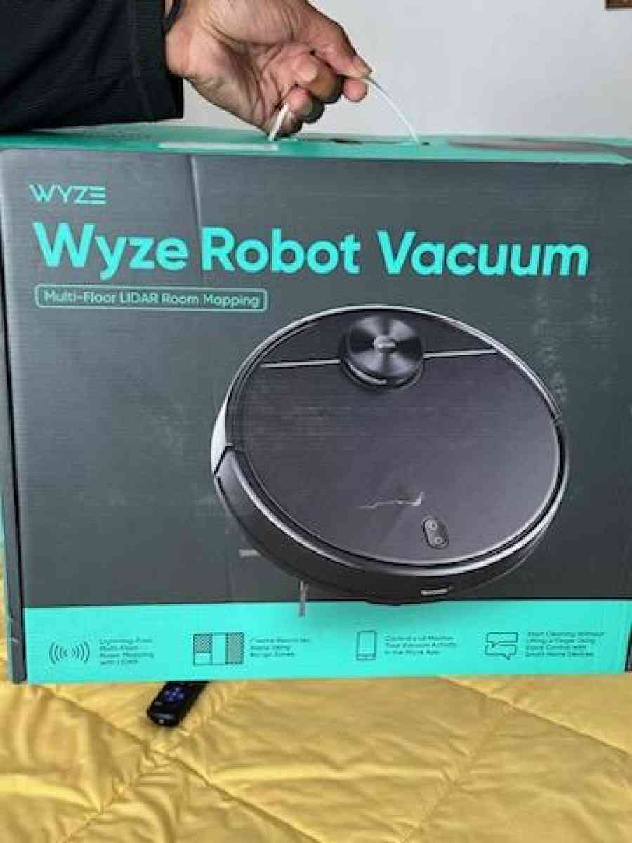 wyze robot vacuum - Franklin, Virginia