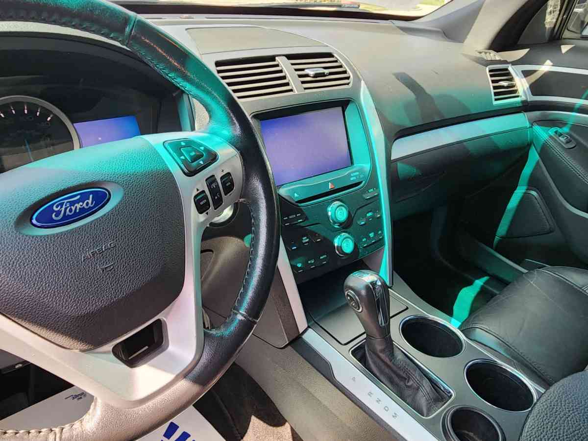 Ford Explorer V6 XLT 2013 - Houston, Texas - FleaMarketBay