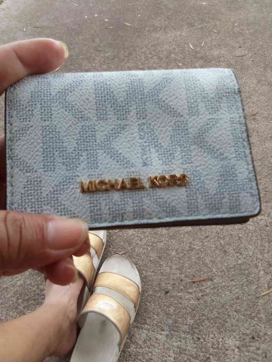 Michael Kors mini wallet - Corpus Christi, Texas