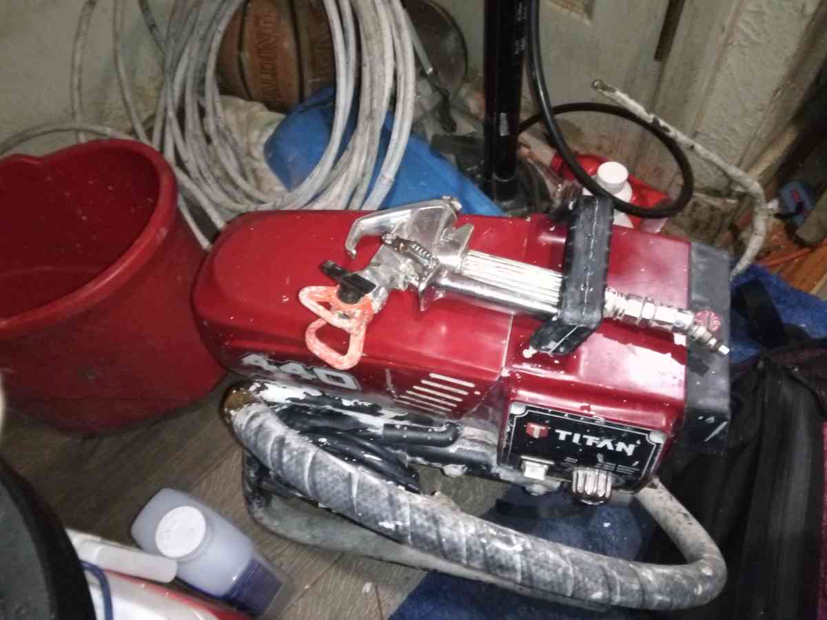 440 TITAN - Dallas, Texas - FleaMarketBay