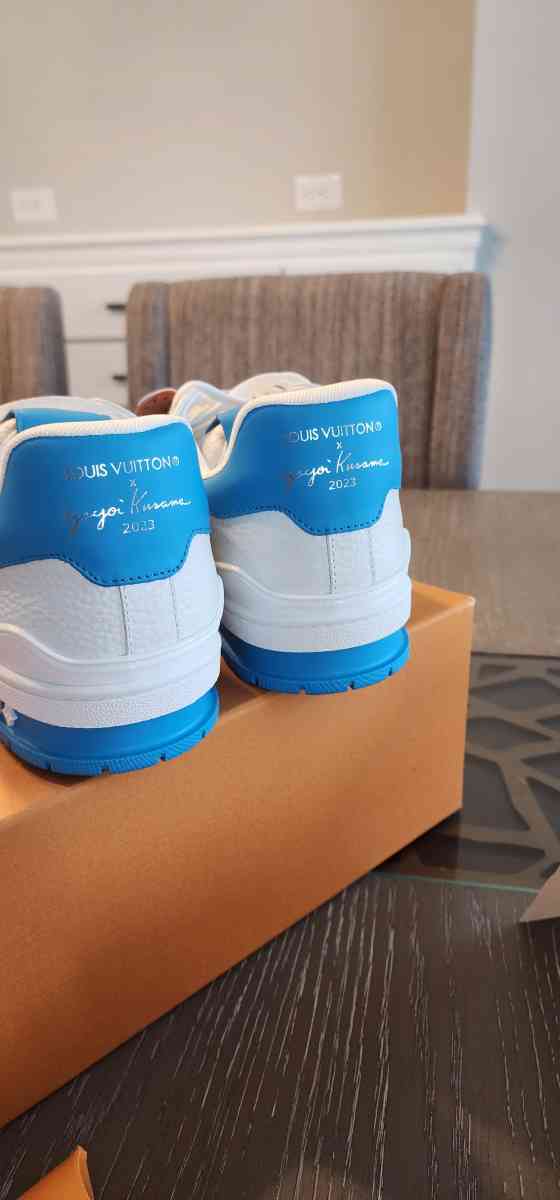 Louis Vuitton Sneakers - Minneapolis, Minnesota - FleaMarketBay