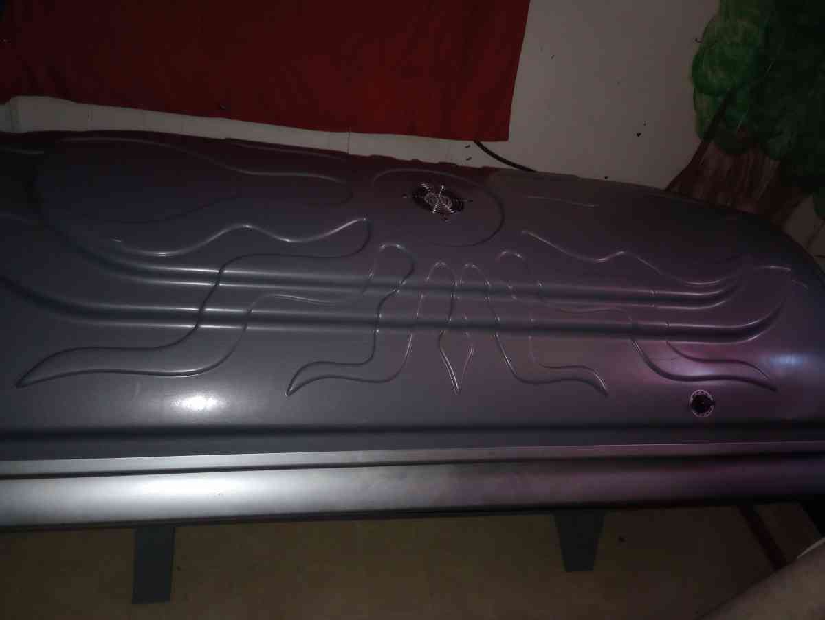 Solar Storm Tanning Bed - Barbourville, Kentucky - FleaMarketBay