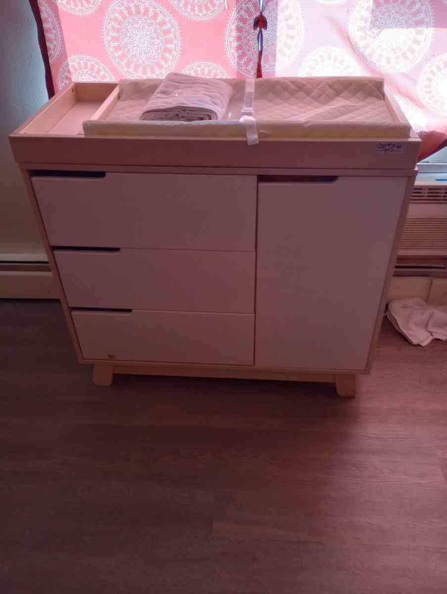 two bedroom apartment everything must go 2000 for everything - Lebanon, Ohio - FleaMarketBay