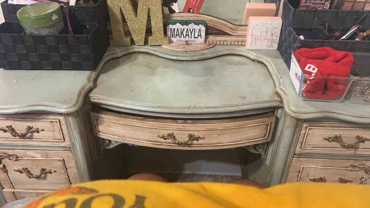 vanity - Colorado Springs, Colorado