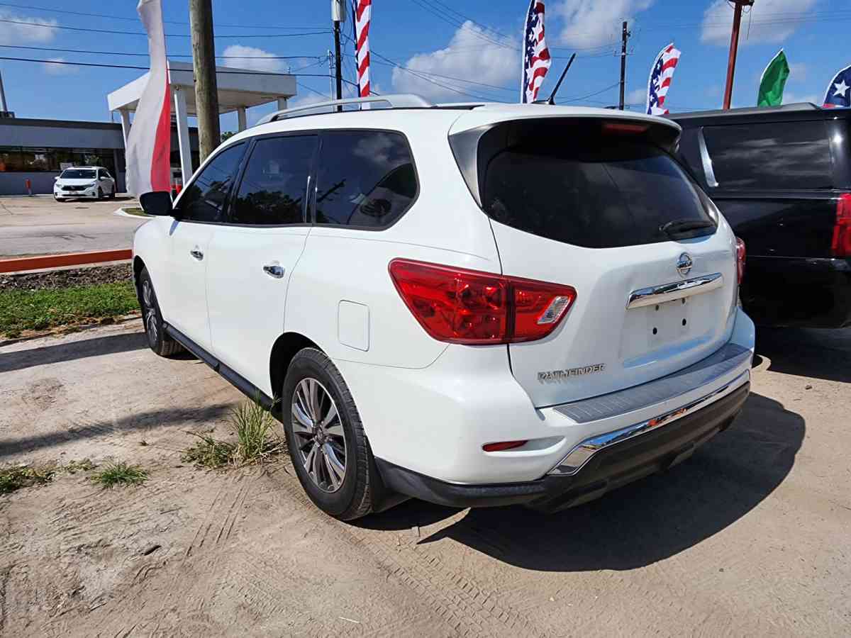98k Nissan Pathfinder V6 2018 - Houston, Texas - FleaMarketBay