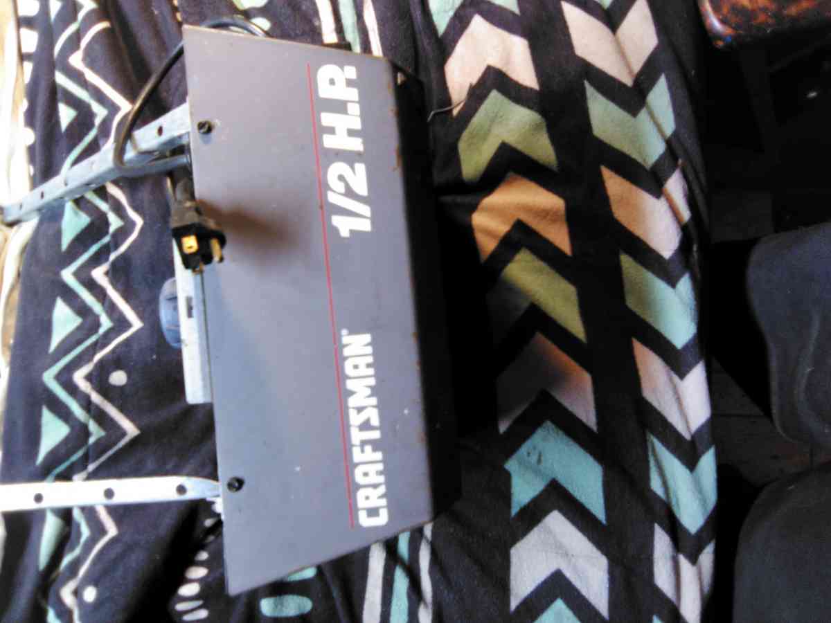 Craftsman garage door opener - Splendora, Texas - FleaMarketBay