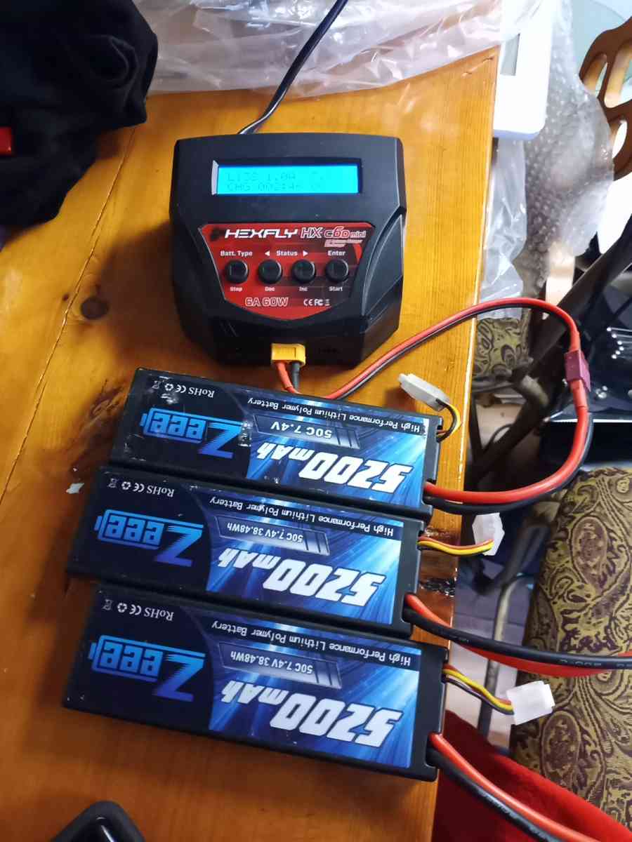 Redcat Hexfly Quick Charger Plus 3 Batteries Like New