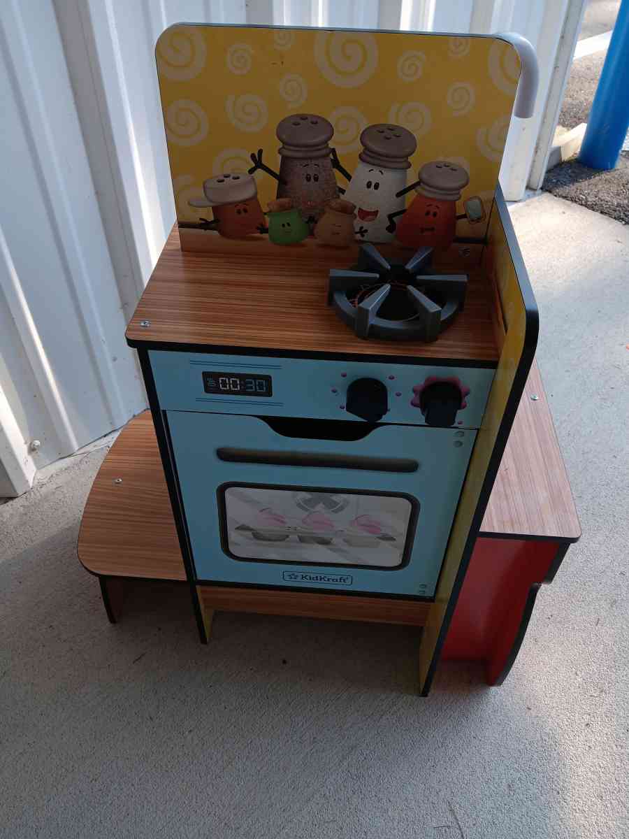 kid kraft kitchen play set good condition - Deltona, Florida - FleaMarketBay